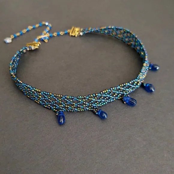 Bule and multi color iridescent seed bead choker with blue glass beads - Picture 7 of 12
